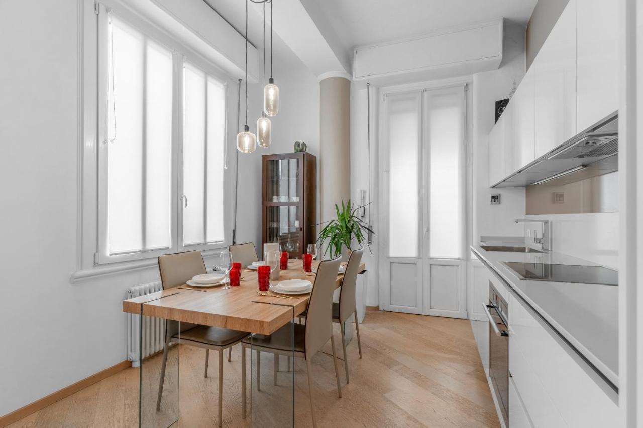 Tag11 -Luxury Home 15 Minutes From The Duomo - 밀라노 외부 사진